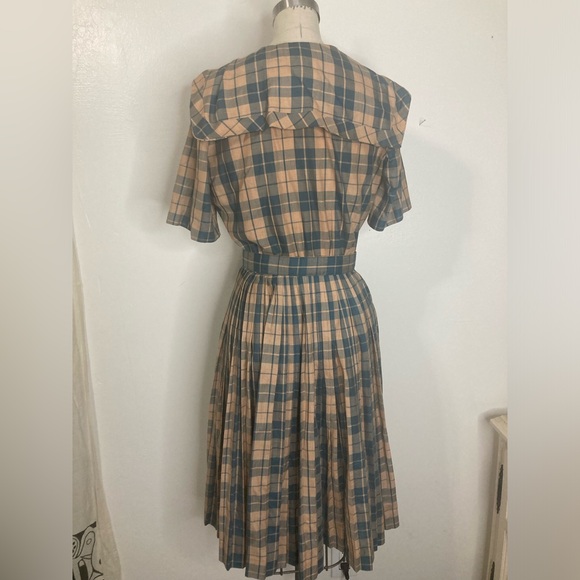 Vintage plaid pleated sailor dress with matching belt 💜 - Picture 4 of 9